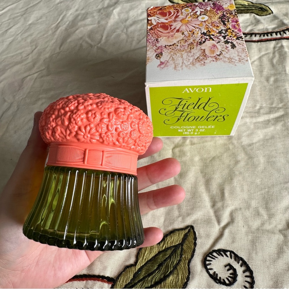 3/$25
 - Avon Field Flowers Cologne Gel - Coral and Green